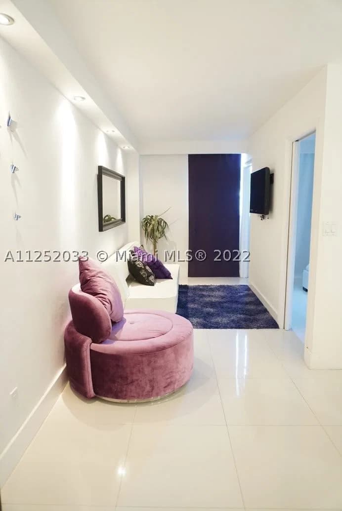 1+1 Condo — 5161 COLLINS AV #309, Miami Beach, FL 33140