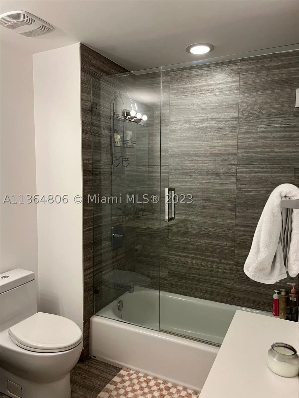 Condo — 1010 Brickell Ave #2010, Miami, FL 33131