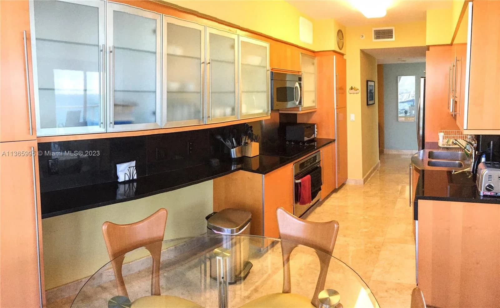 2-bedroom Condo — 6365 COLLINS AV #3407, Miami Beach, FL 33141