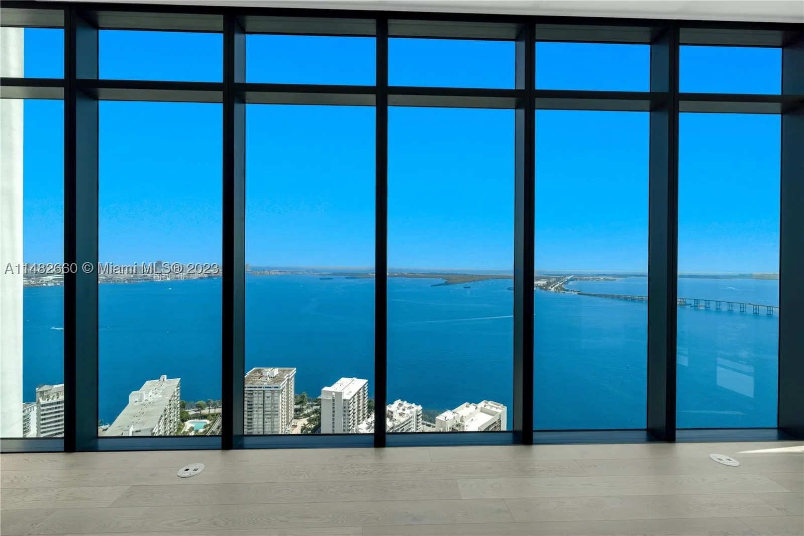 3-bedroom Condo — 1451 Brickell Ave #4403, Miami, FL 33131