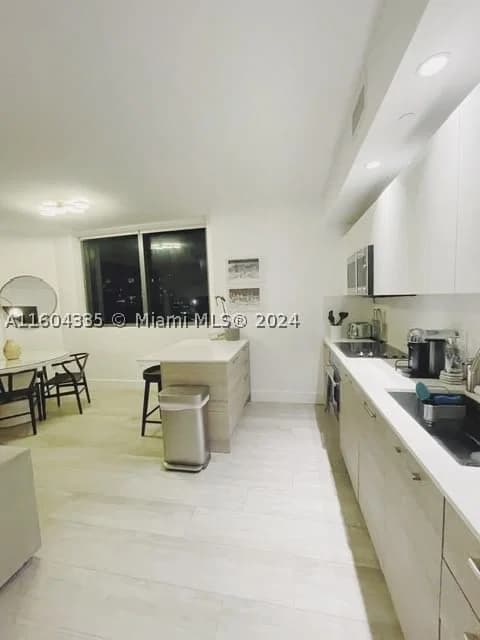2-bedroom Condo — 121 34th St #1409, Miami, FL 33137