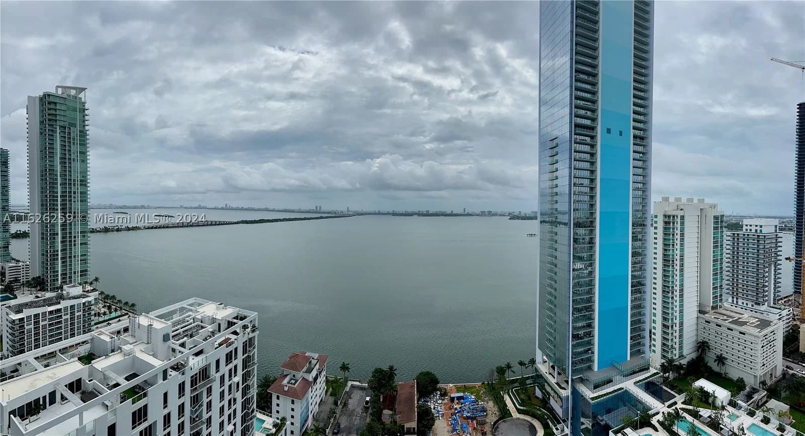 3-bedroom Condo — 600 27th St #2302, Miami, FL 33137