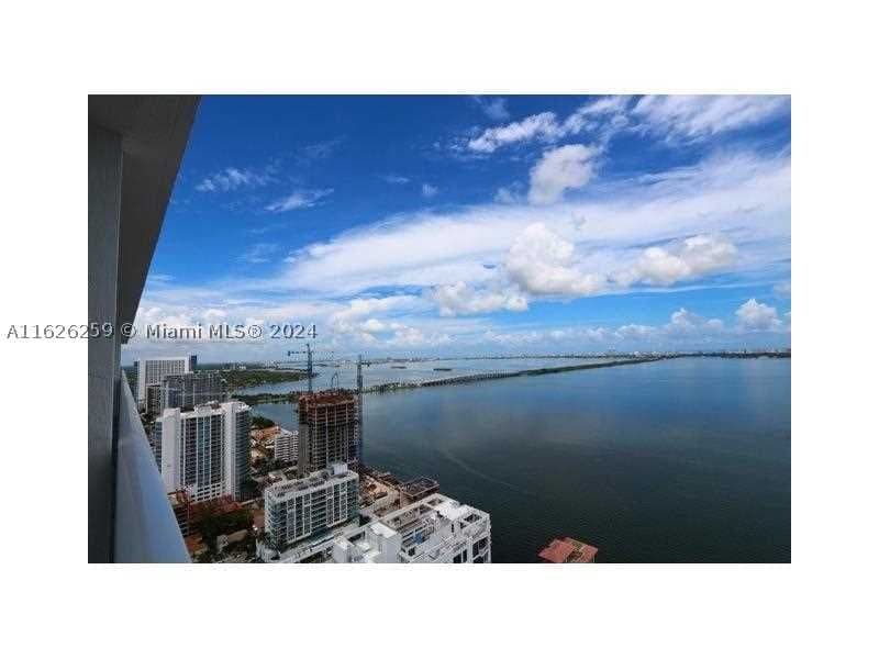 3-bedroom Condo — 600 27th St #2302, Miami, FL 33137