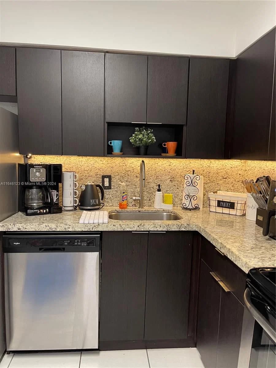 2+1 Condo — 5151 Collins Ave #629, Miami Beach, FL 33140