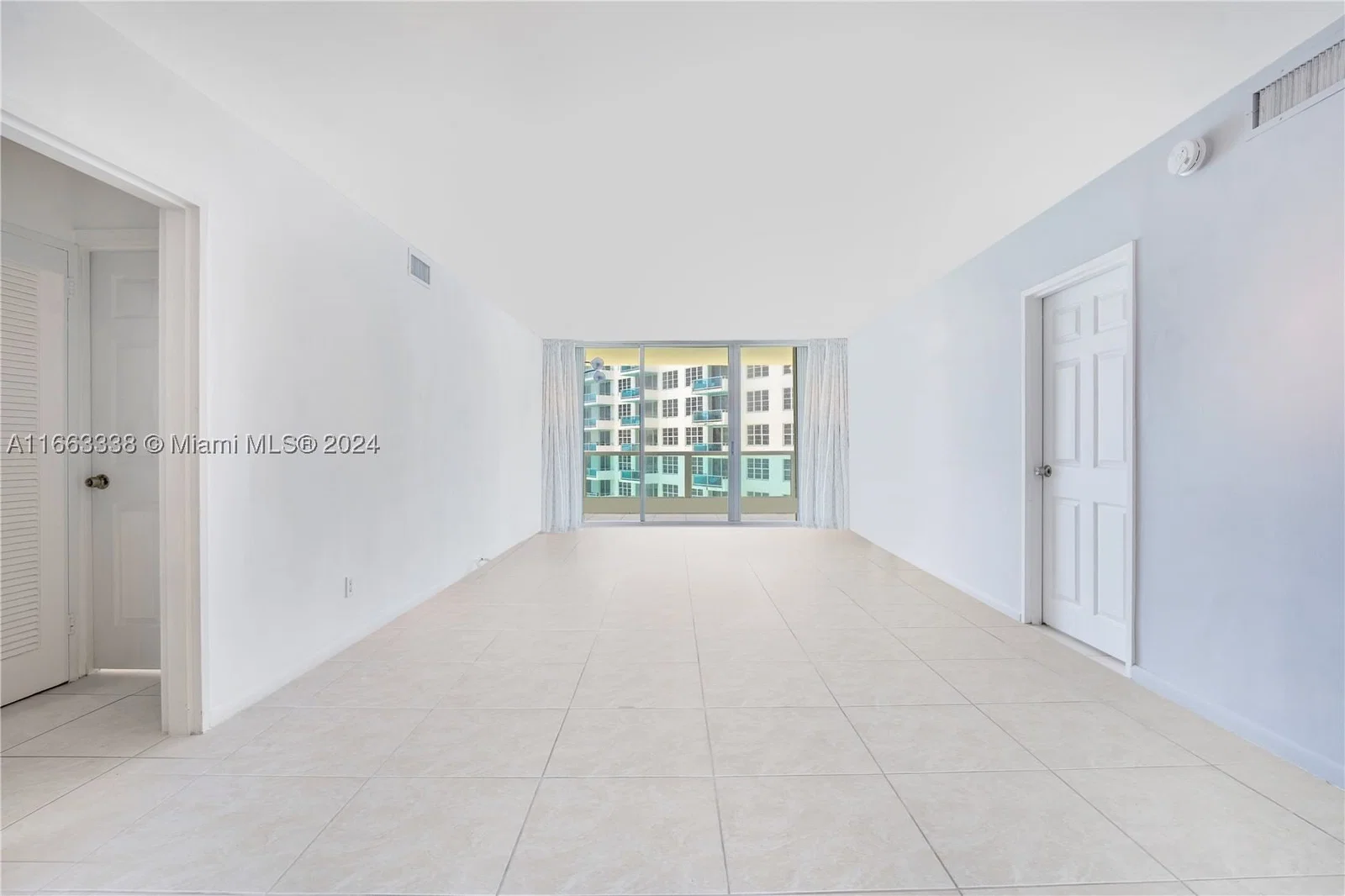 2+1 Condo — 5151 Collins Ave #925, Miami Beach, FL 33140