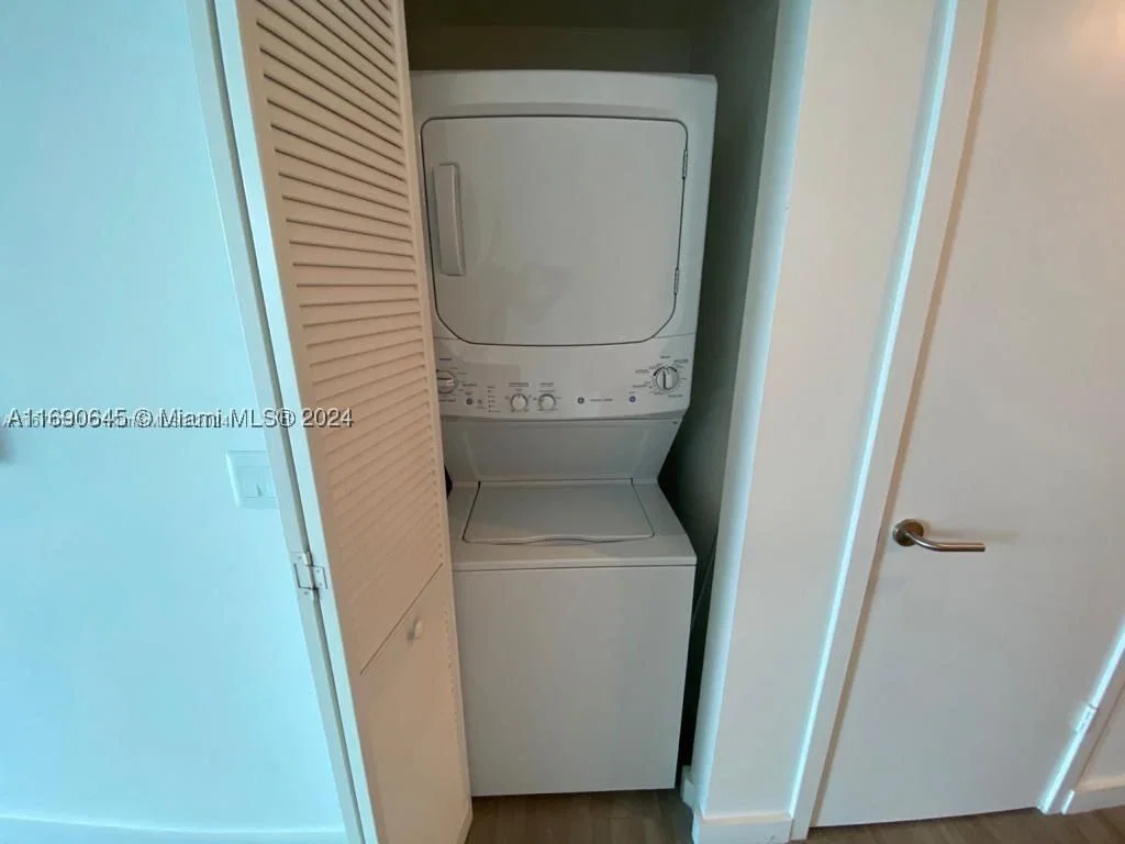1+1 Condo — 1100 Miami Ave #2602, Miami, FL 33130