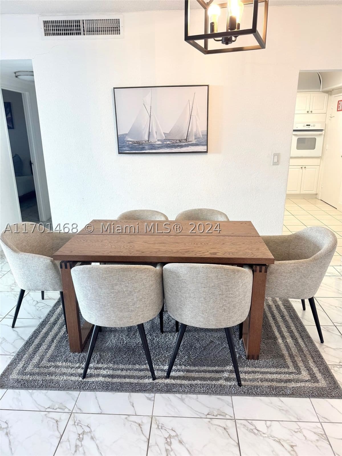 1+1 Condo — 3901 Ocean Dr #3Y, Hollywood, FL 33019