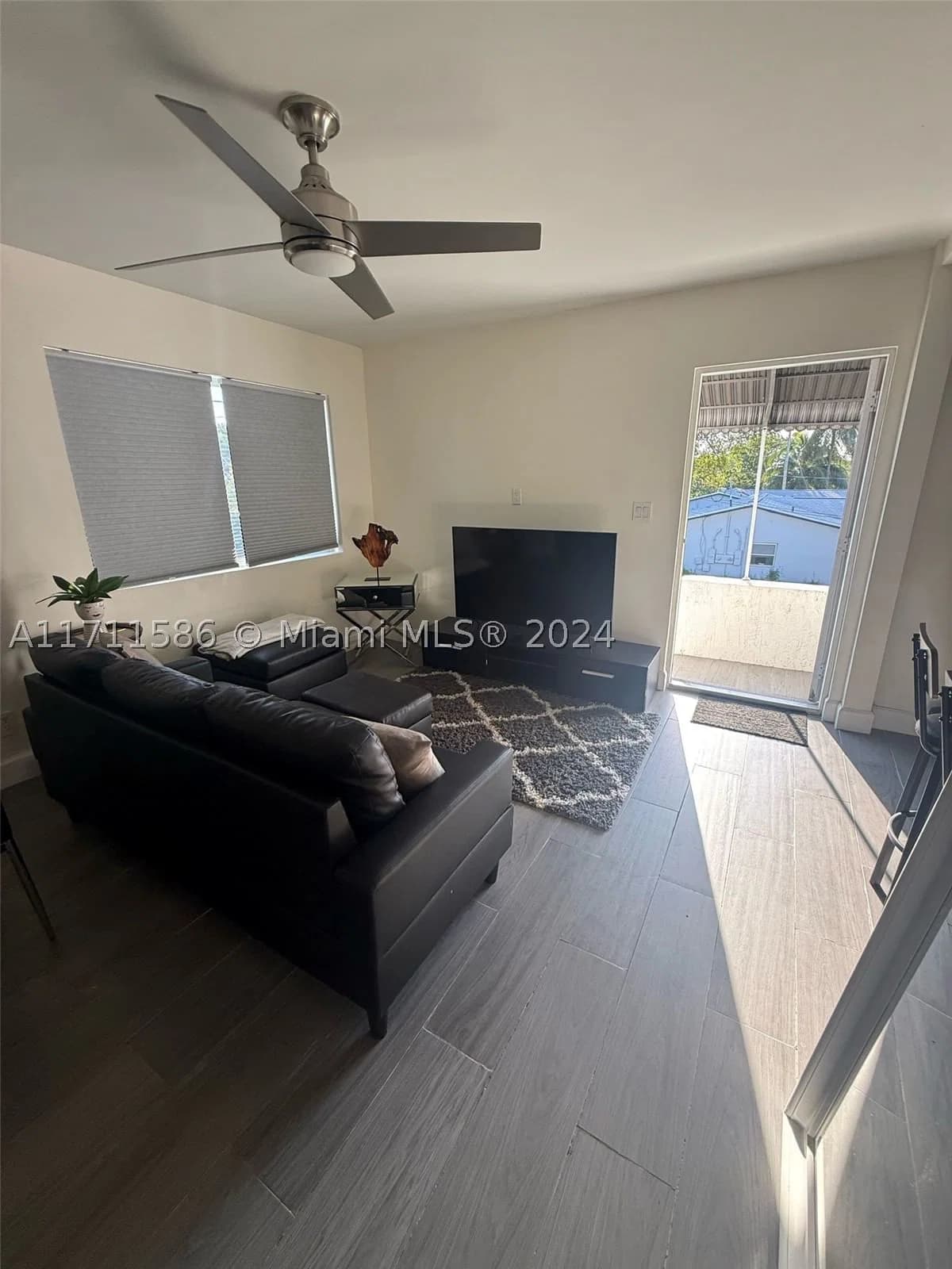 Duplex — 241 34th Ter, Miami, FL 33127