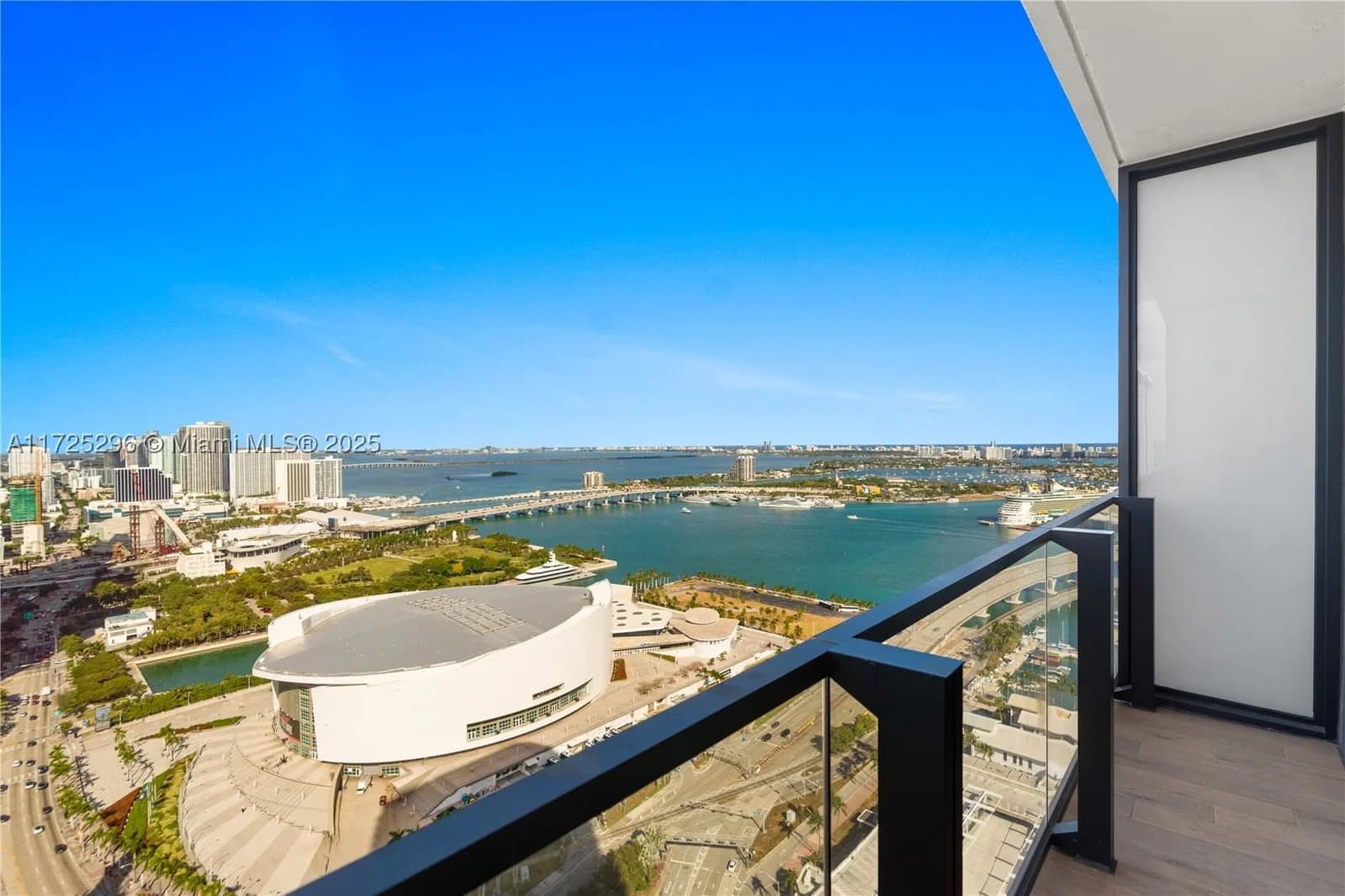 1-bedroom Condo — 398 5th St #3207, Miami, FL 33132