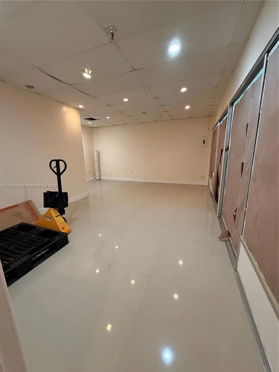 Property — 777 72nd Ave #2131, Miami, FL 33126