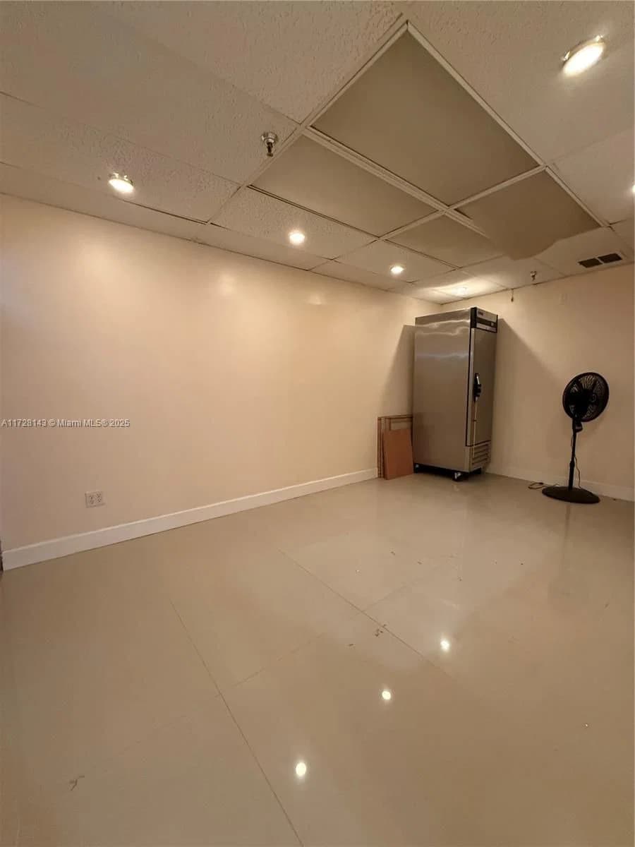 Property — 777 72nd Ave #2131, Miami, FL 33126