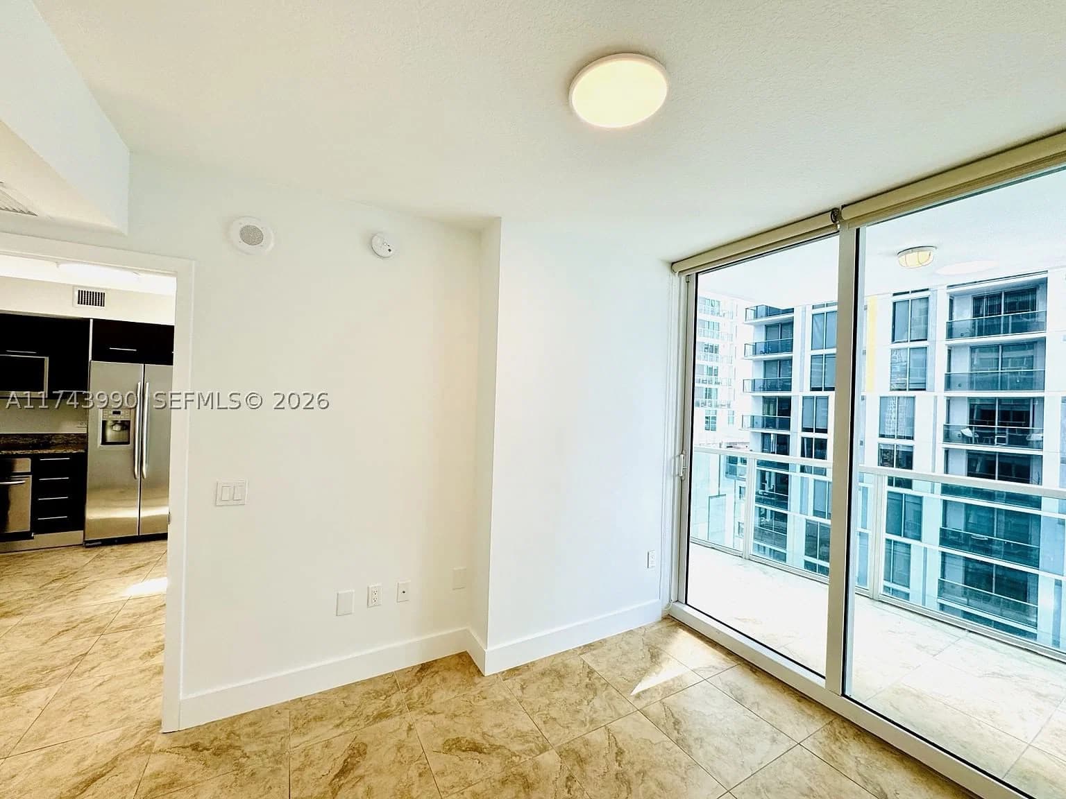 2-bedroom Condo — 41 5th St #808, Miami, FL 33131