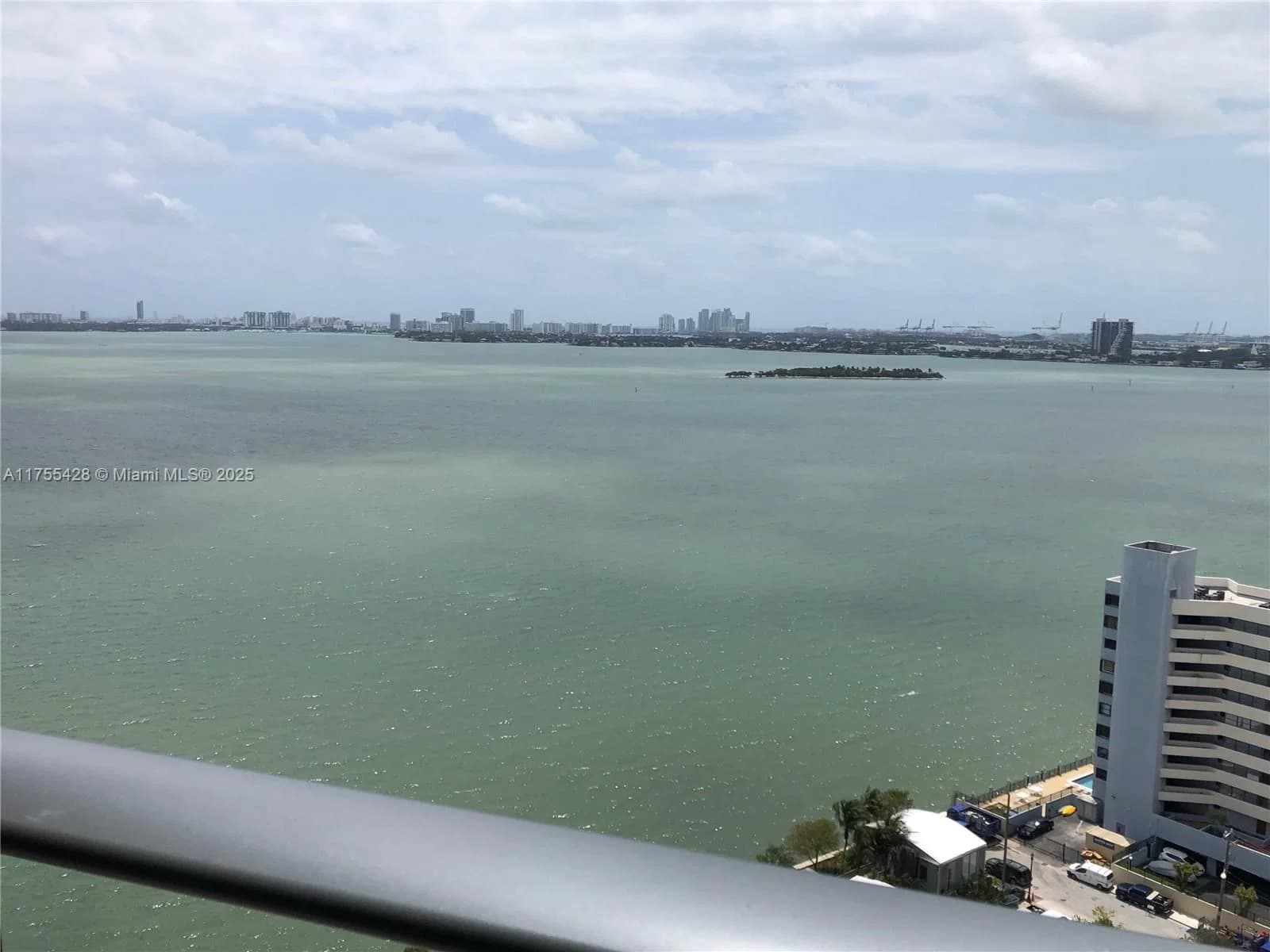 2+1 Condo — 650 32nd St #2006, Miami, FL 33137