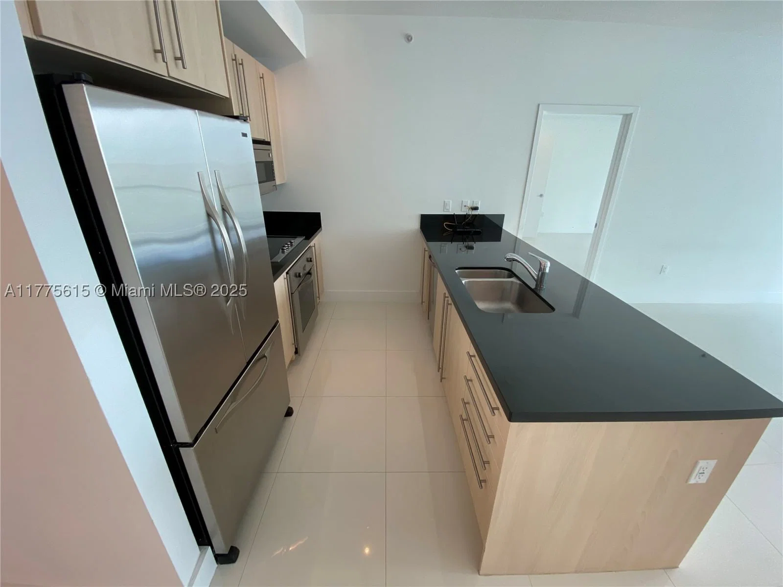 2+1 Condo — 79 12 ST #3810-S, Miami, FL 33130