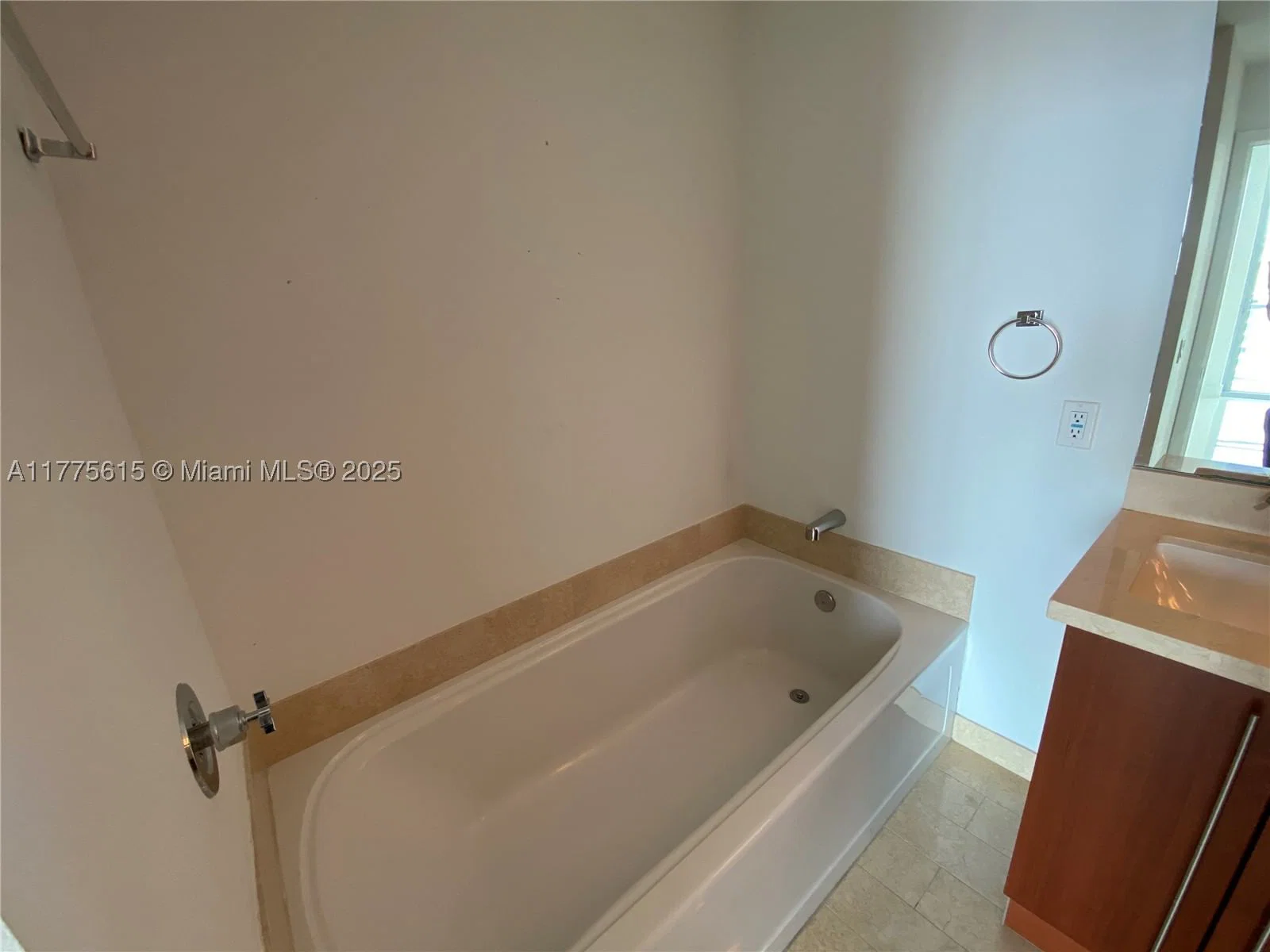 2+1 Condo — 79 12 ST #3810-S, Miami, FL 33130