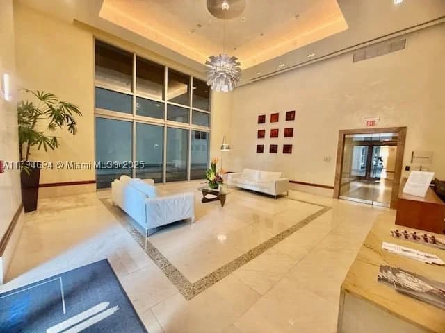 1-bedroom Condo — 1050 Brickell Ave #1602, Miami, FL 33131