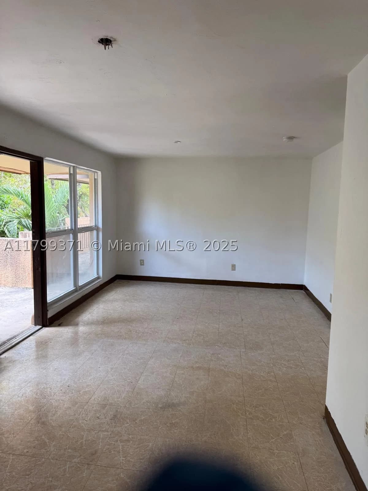 3+1 Daire — 1600 4th Ave #16A, Miami, FL 33136
