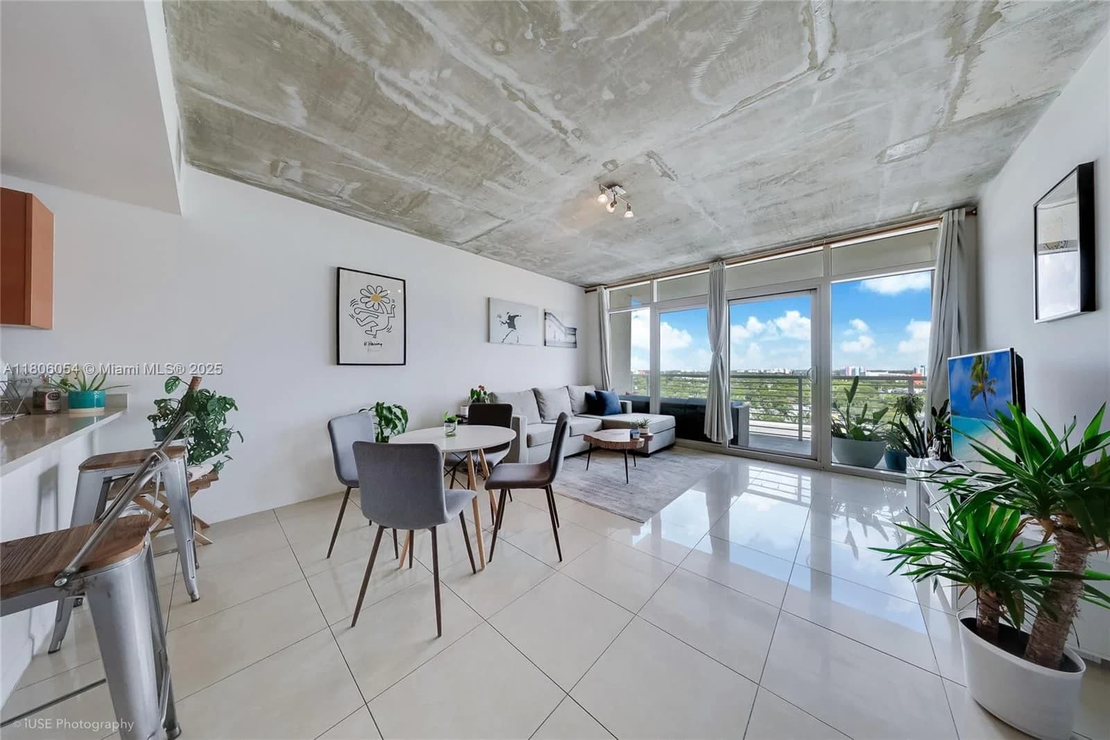 1-bedroom Condo — 3250 1st Ave #1007, Miami, FL 33137