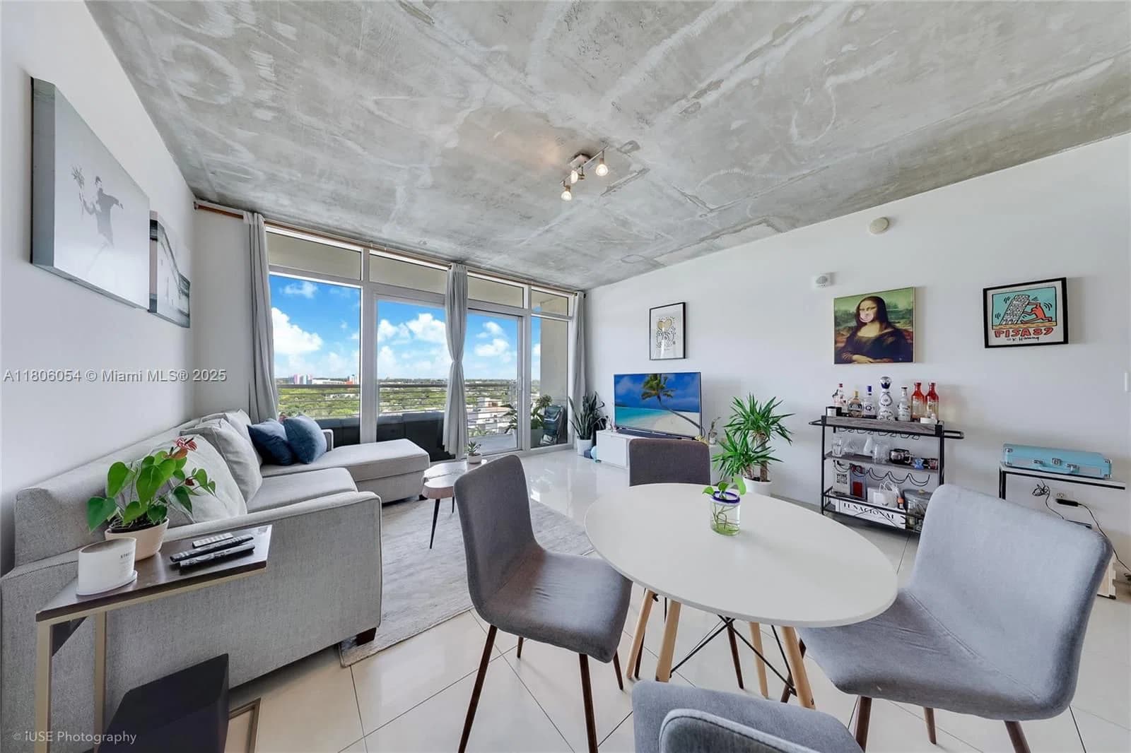 1-bedroom Condo — 3250 1st Ave #1007, Miami, FL 33137