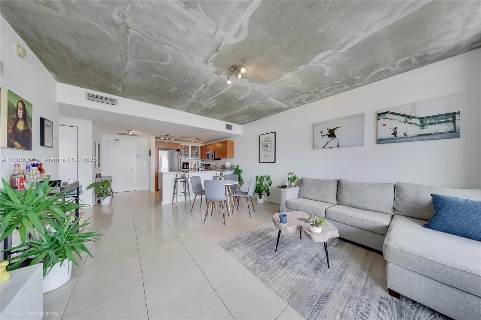 1-bedroom Condo — 3250 1st Ave #1007, Miami, FL 33137