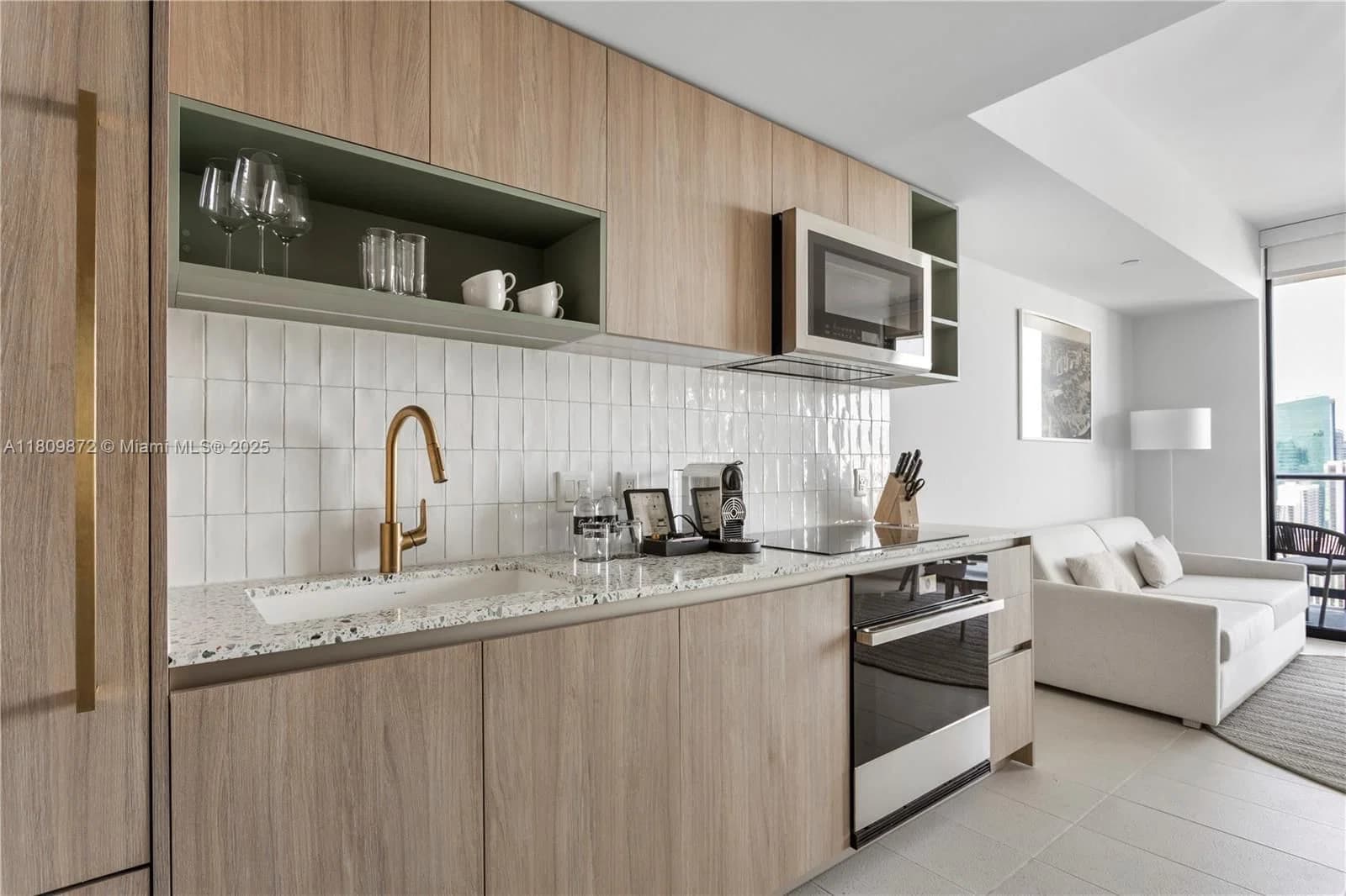 1-bedroom Condo — 601 1st St #3907, Miami, FL 33132