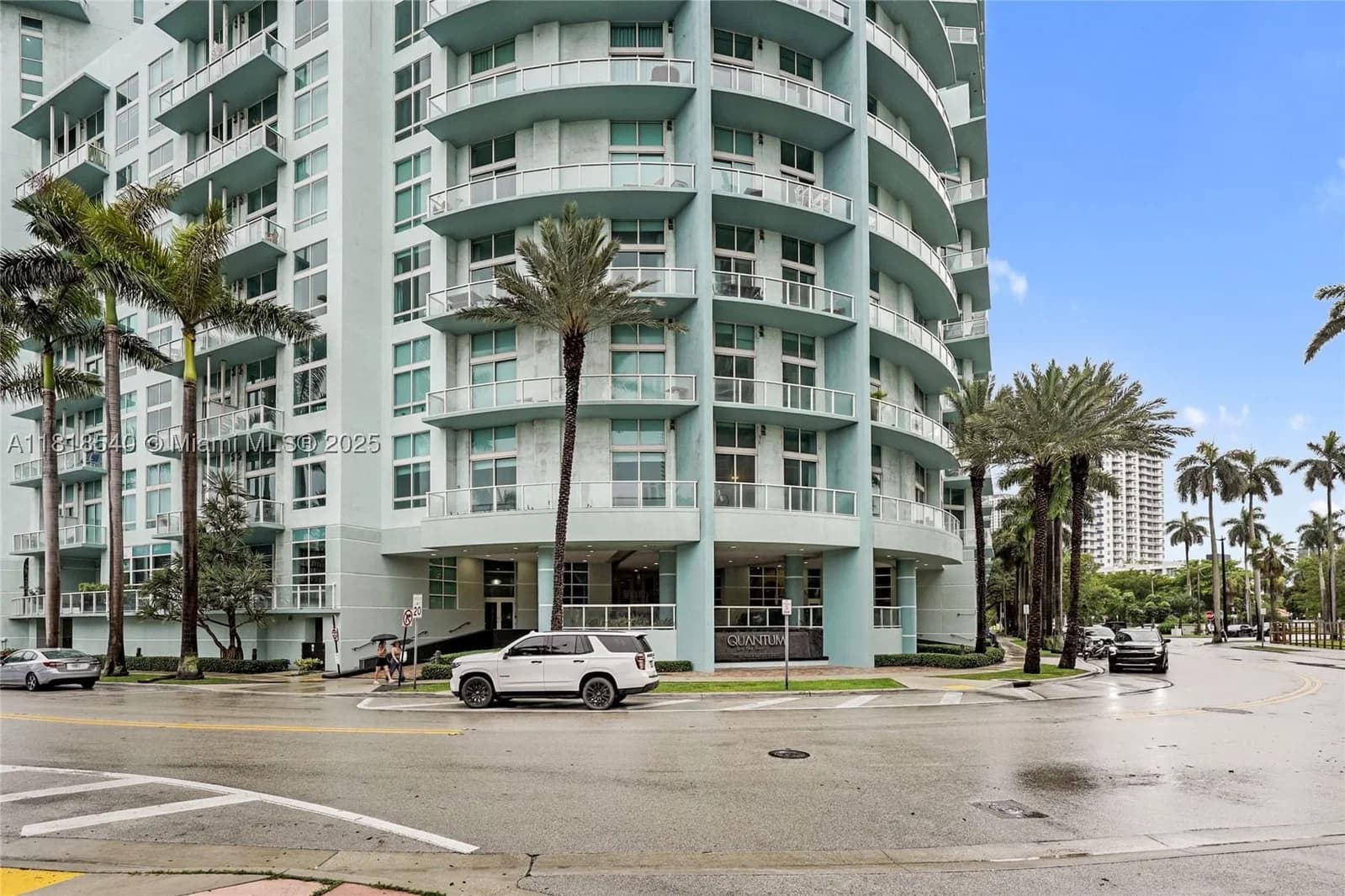 2+1 Condo — 1900 Bayshore Dr #1411, Miami, FL 33132