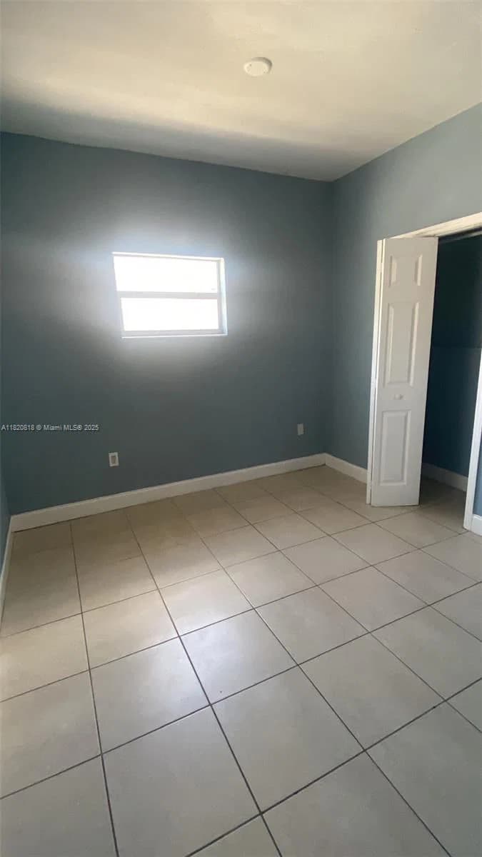Dubleks — 2014 Funston St, Hollywood, FL 33020