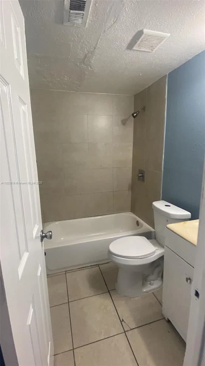 Dubleks — 2014 Funston St, Hollywood, FL 33020