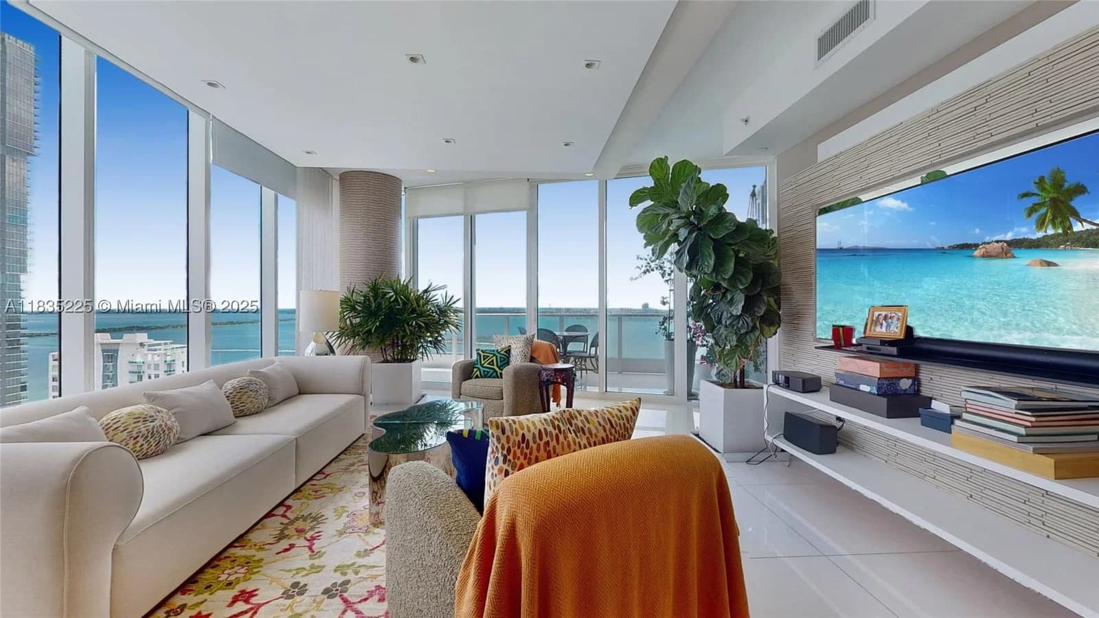 2-bedroom Condo — 2020 Bayshore Dr #2801, Miami, FL 33137