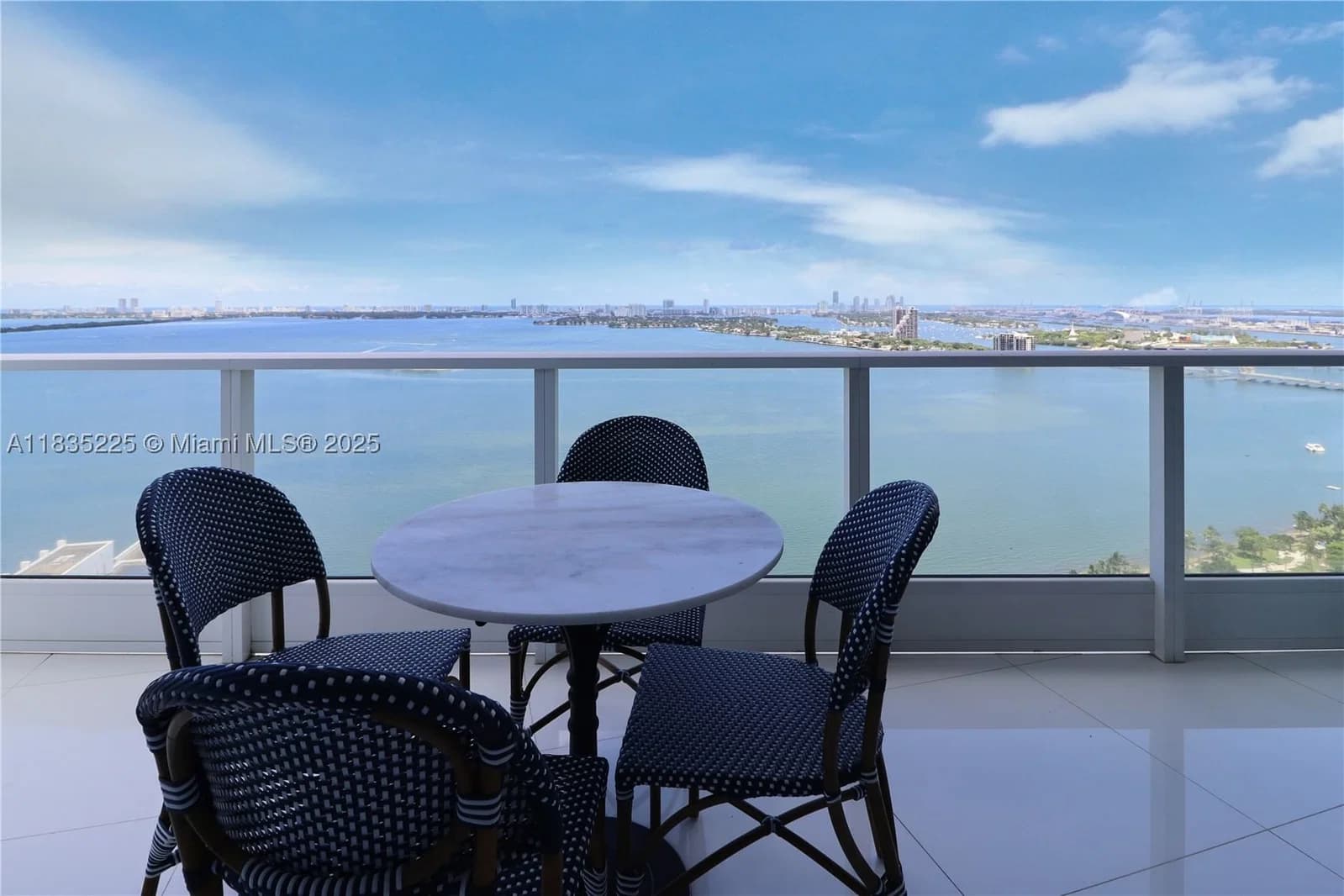 2-bedroom Condo — 2020 Bayshore Dr #2801, Miami, FL 33137