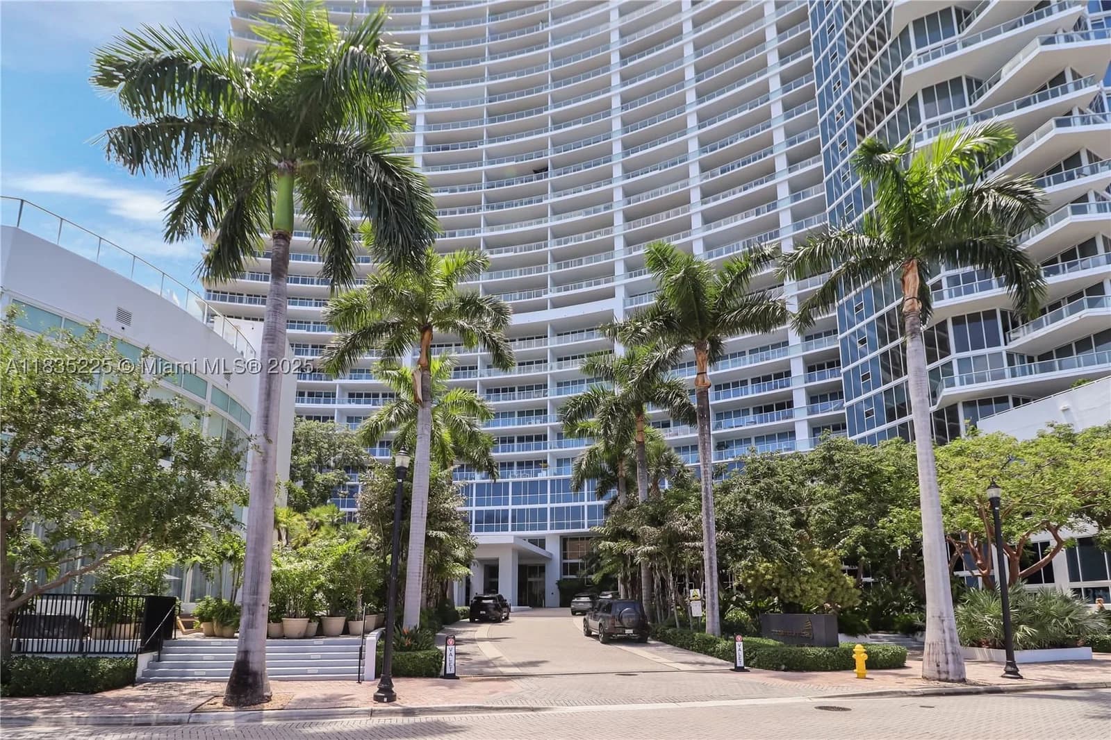 2-bedroom Condo — 2020 Bayshore Dr #2801, Miami, FL 33137