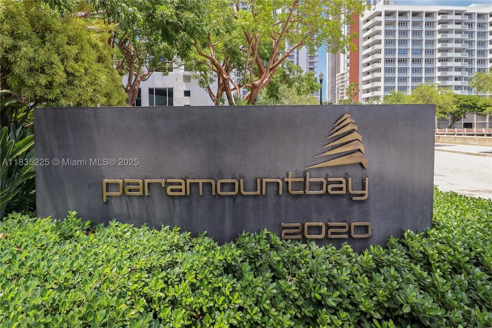 2-bedroom Condo — 2020 Bayshore Dr #2801, Miami, FL 33137
