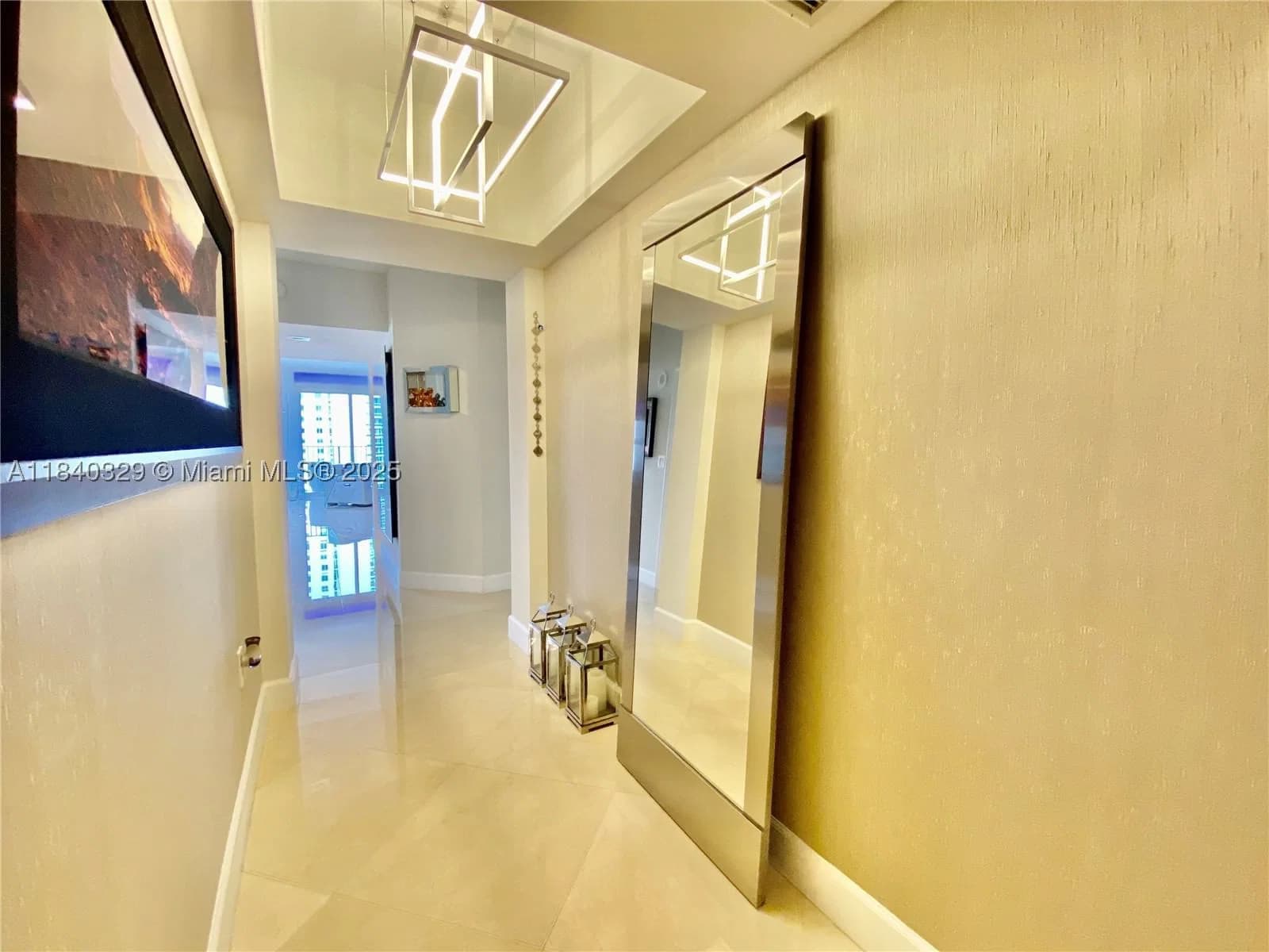 3+1 Condo — 19900 Country Club Dr #1220, Aventura, FL 33180