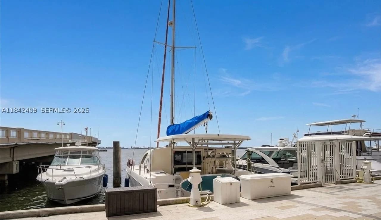 Mülk — 801 Brickell Bay Dr #4C041, Miami, FL 33131