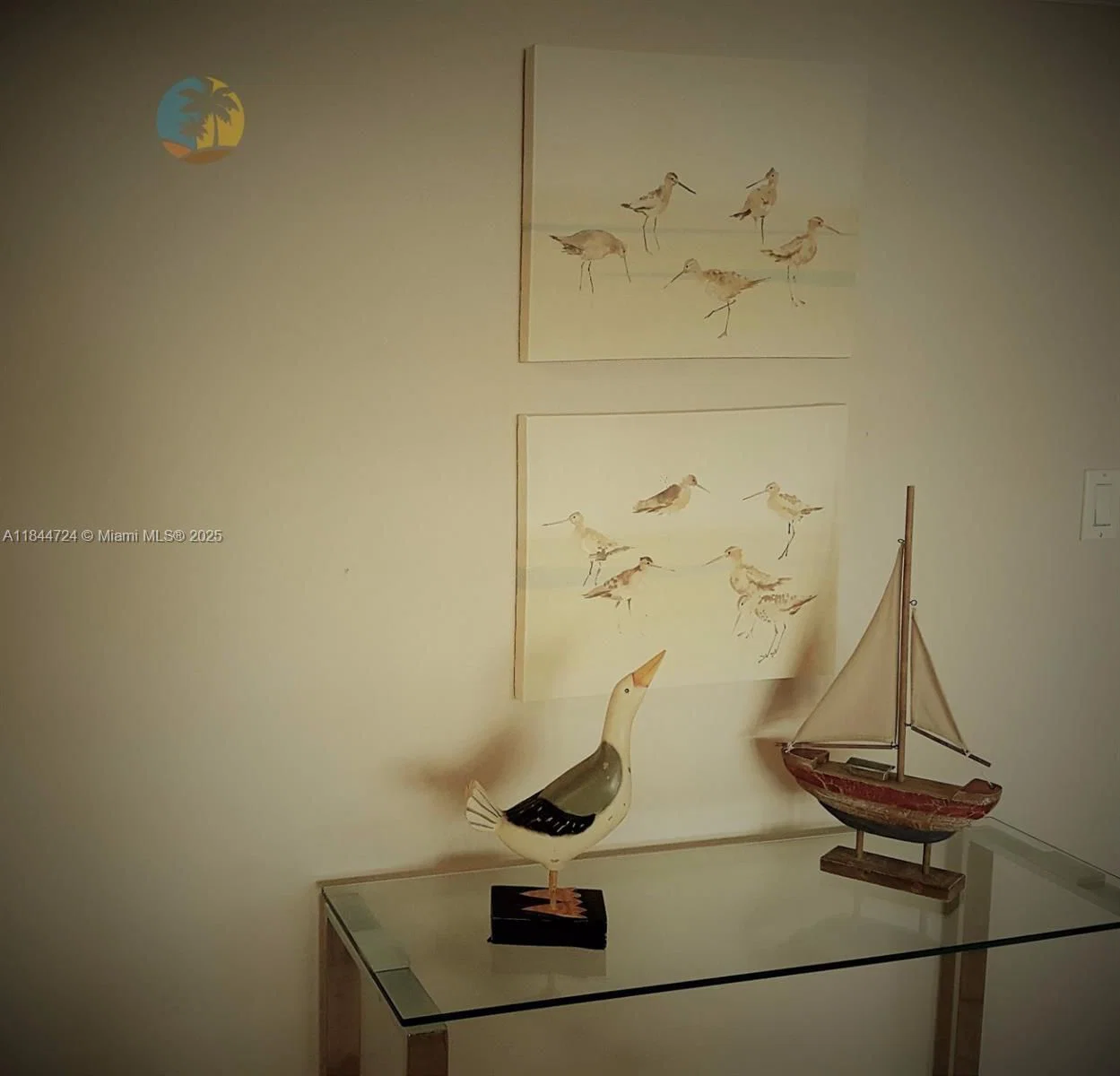 2+1 Condo — 5225 Collins Ave #510, Miami Beach, FL 33140