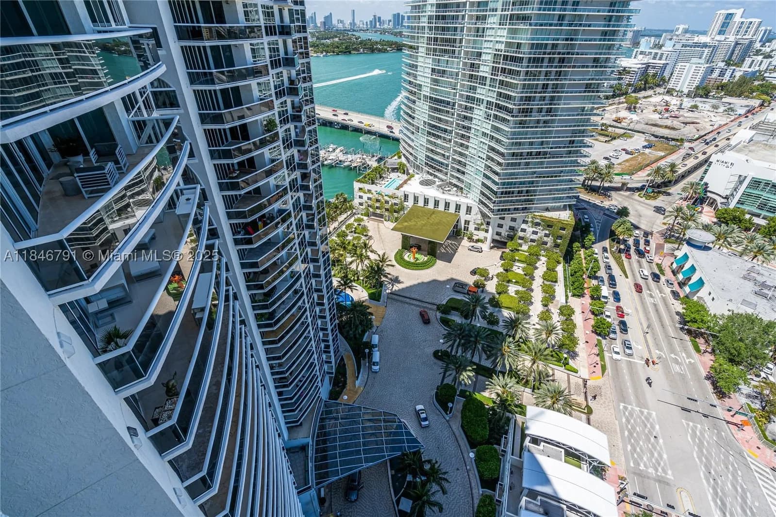 2+1 Daire — 400 Alton Rd #2409, Miami Beach, FL 33139