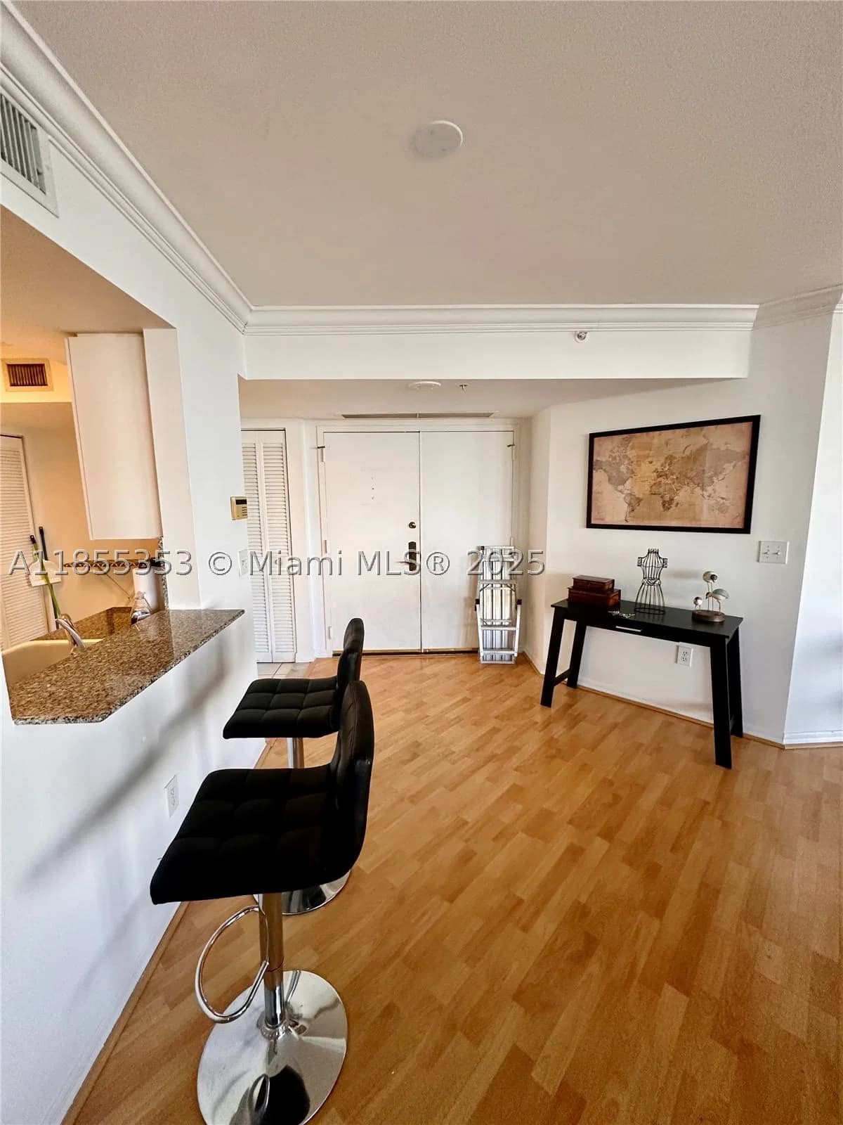 2-bedroom Condo — 6301 Collins Ave #806, Miami Beach, FL 33141