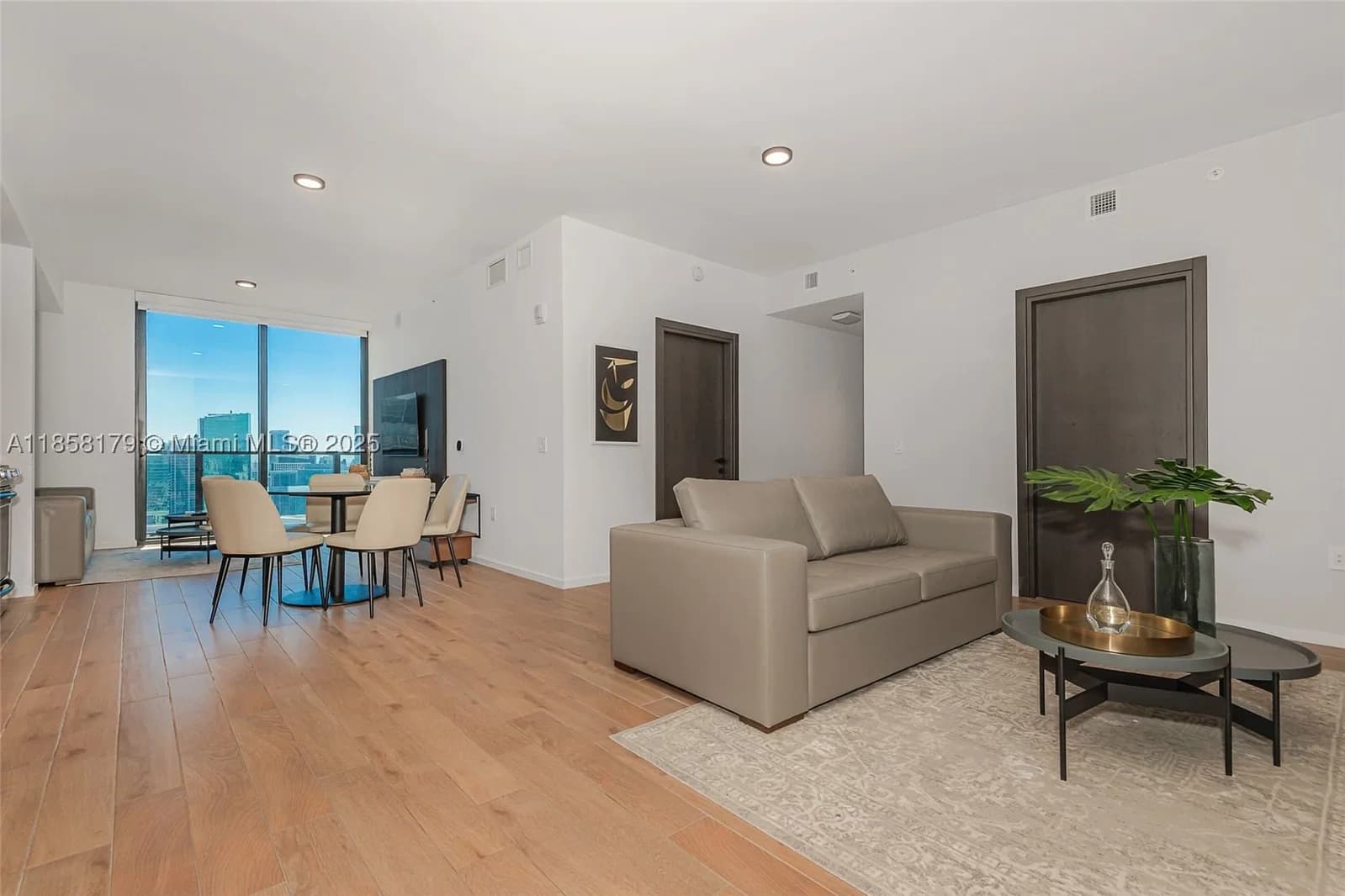 2+1 Condo — 398 5th St #4417, Miami, FL 33132