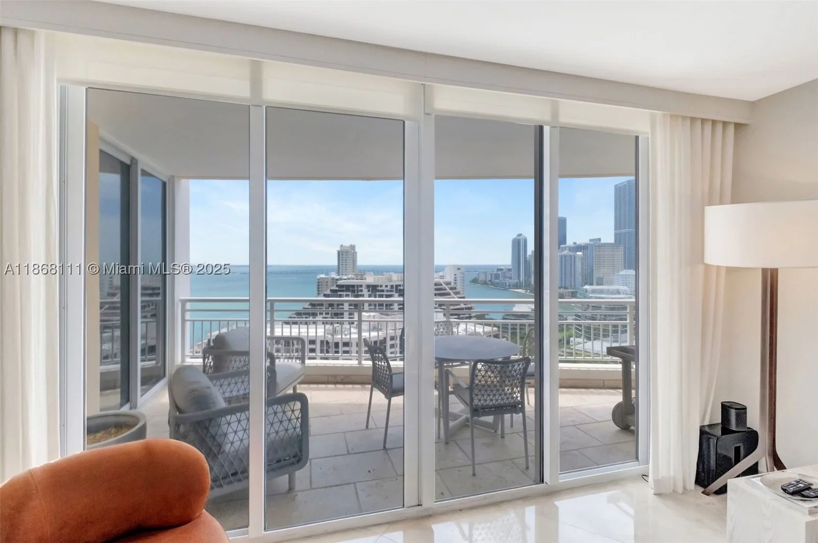 2-bedroom Condo — 848 Brickell Key Dr #2605, Miami, FL 33131