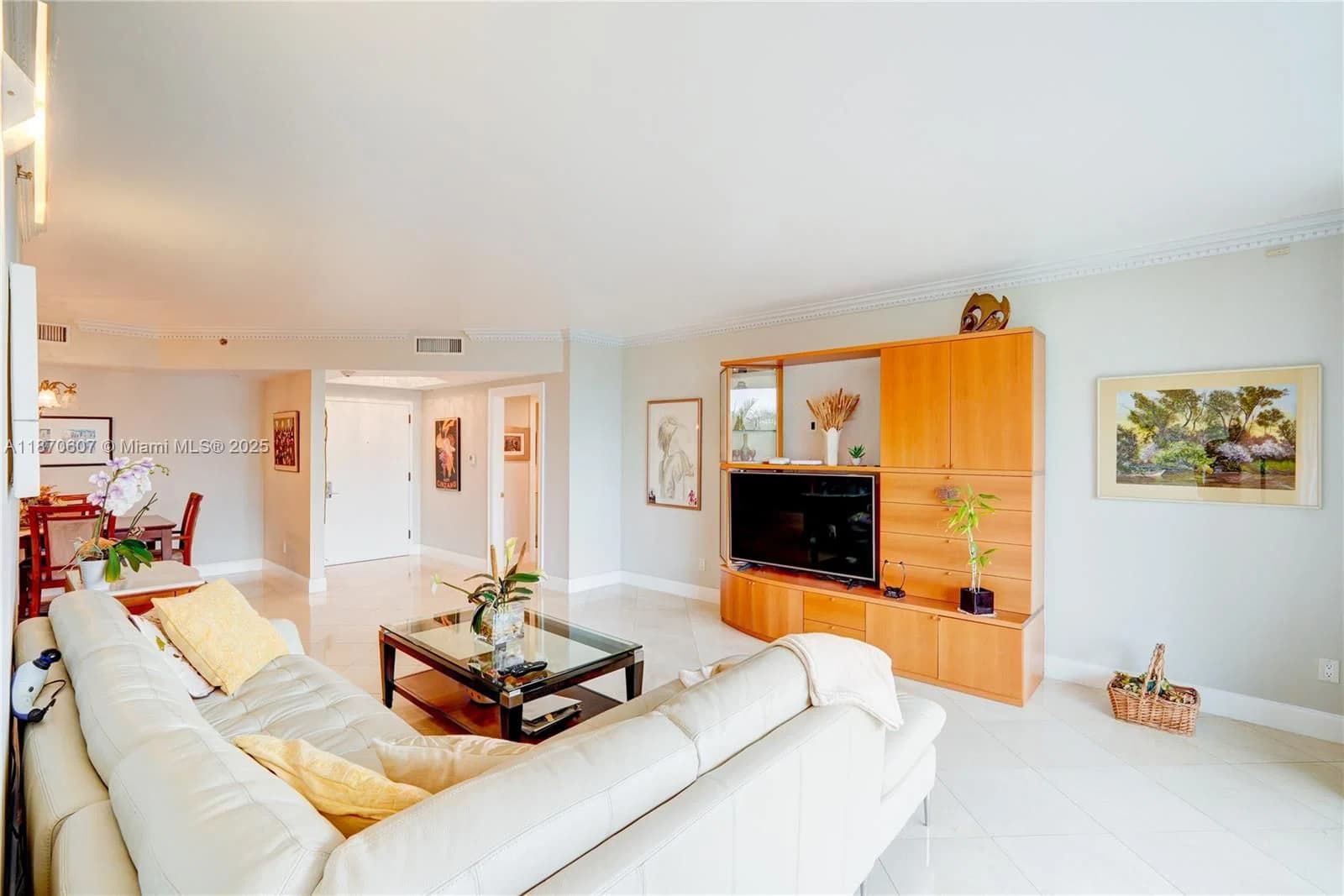 2-bedroom Condo — 2000 Island Blvd #408, Aventura, FL 33160