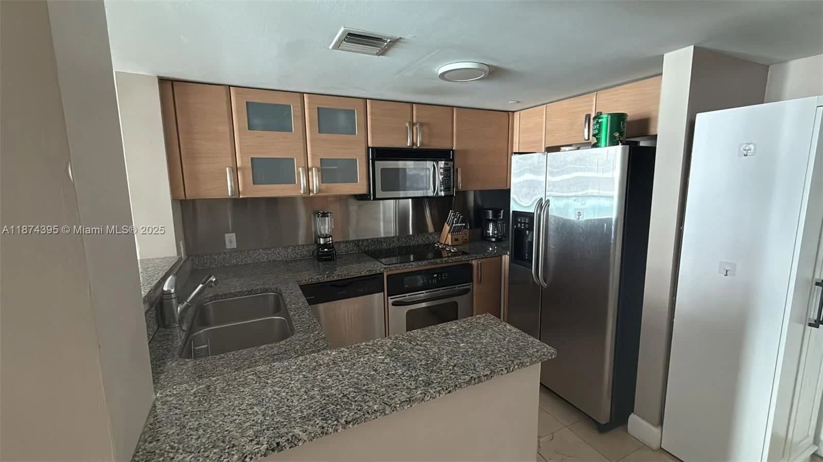 1+1 Daire — 2101 Brickell Ave #508, Miami, FL 33129