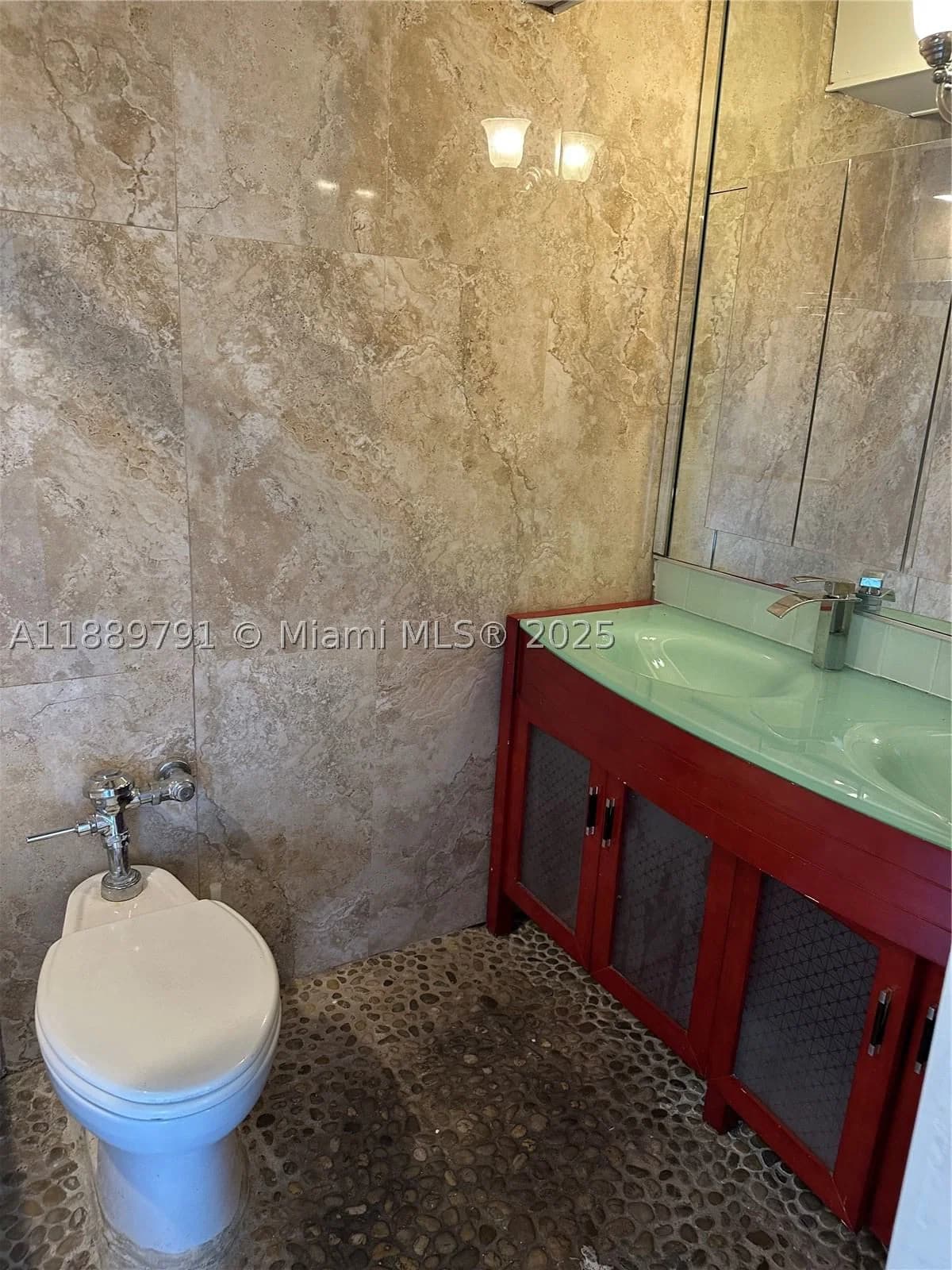 1+1 Condo — 26 Diplomat Parkway #2248, Hallandale Beach, FL 33009