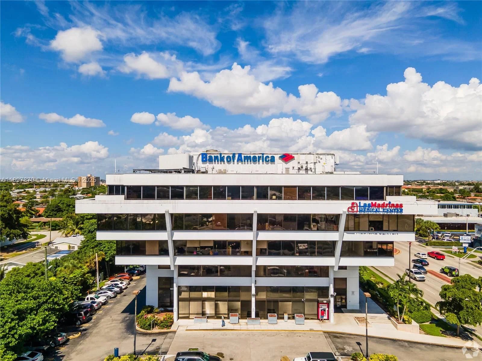 Mülk — Hialeah, FL 33012