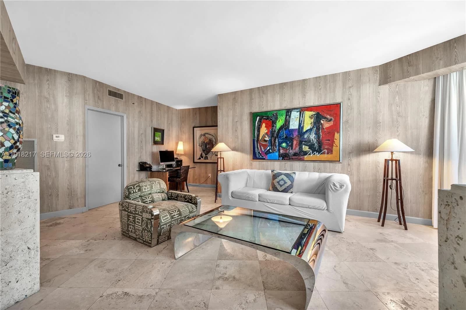 1-bedroom Condo — 300 Pointe Dr #906, Miami Beach, FL 33139