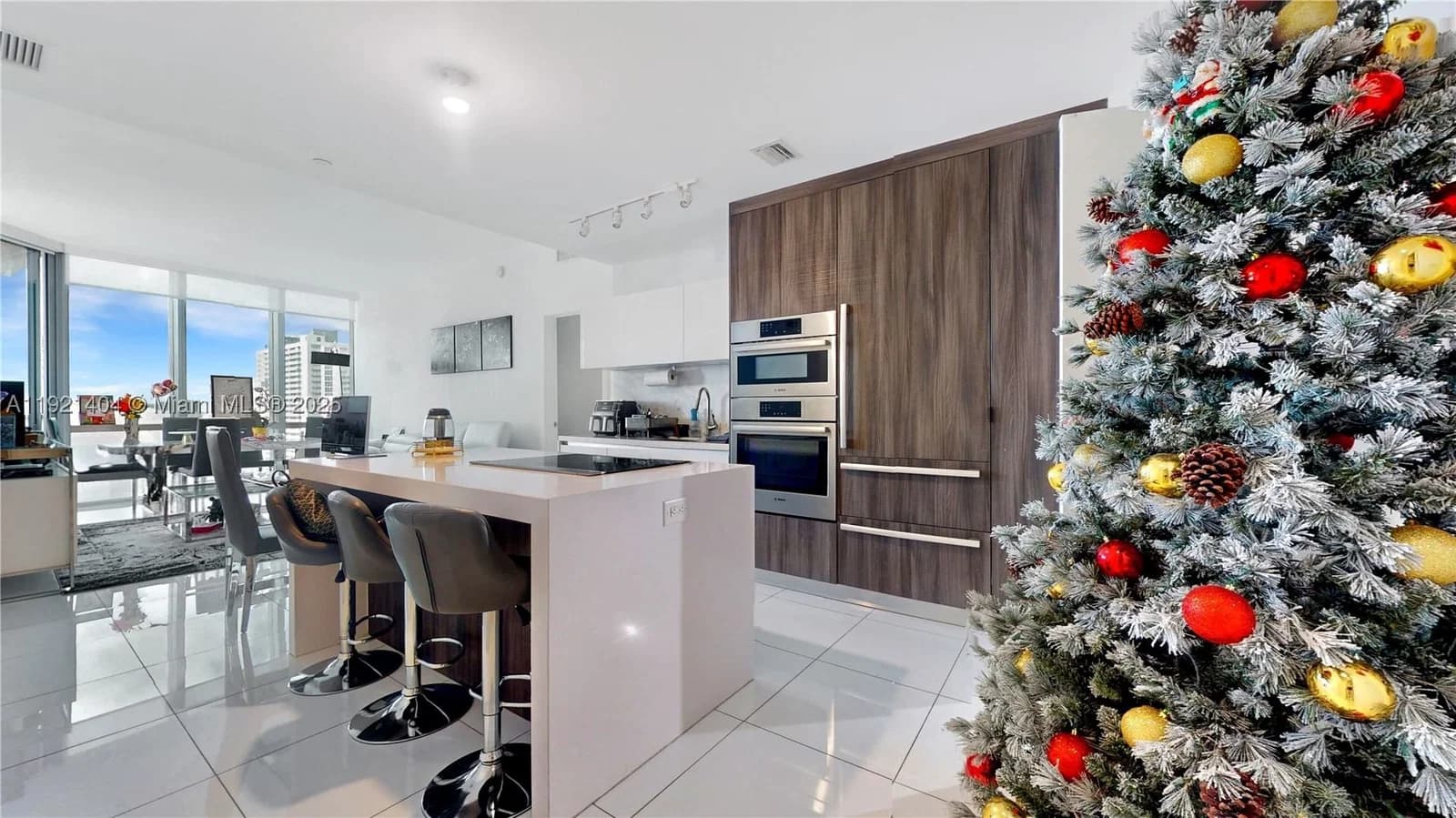 3+1 Condo — 851 1st Ave #1508, Miami, FL 33132