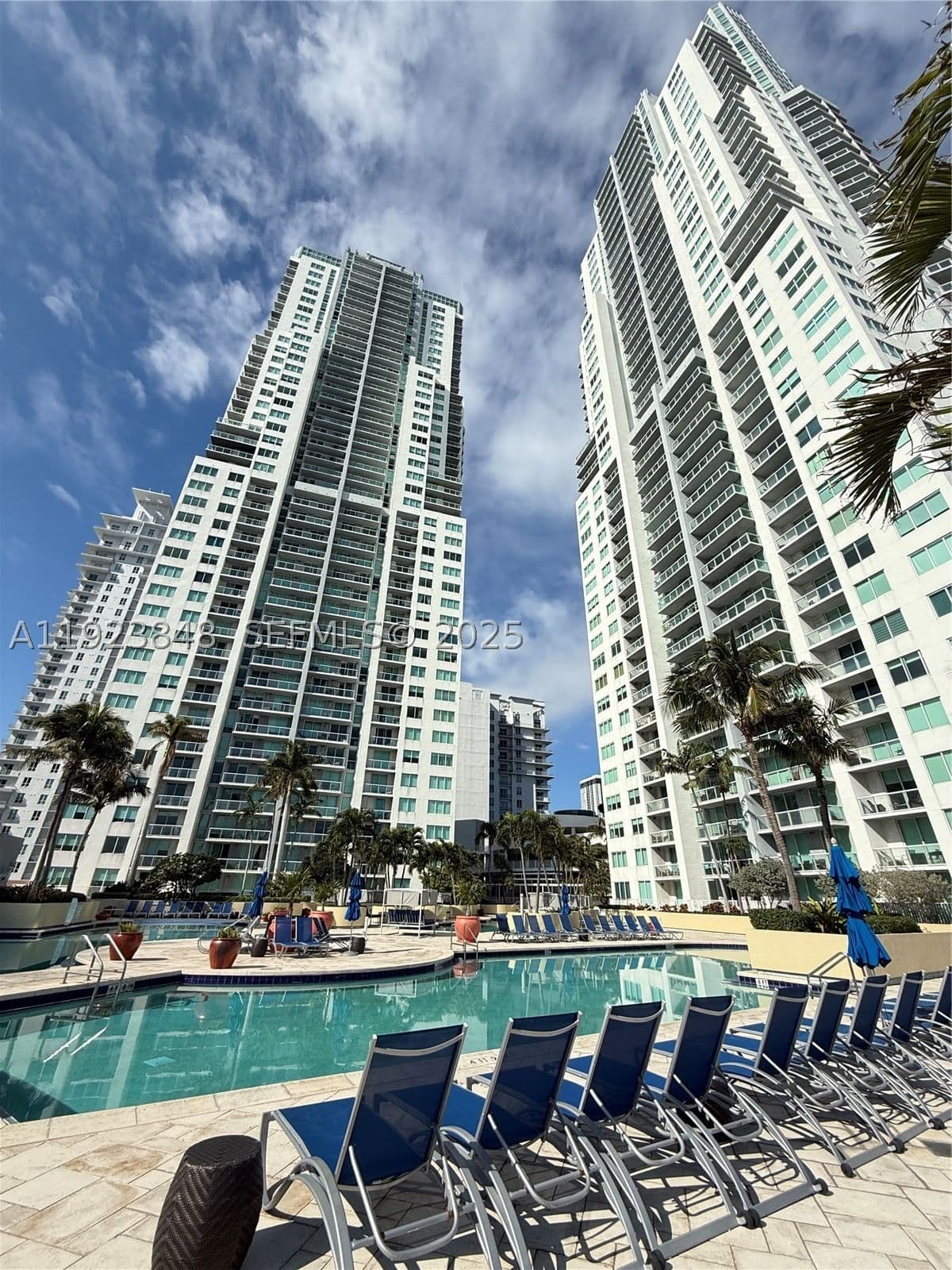 2-bedroom Condo — 253 2nd St #908, Miami, FL 33132