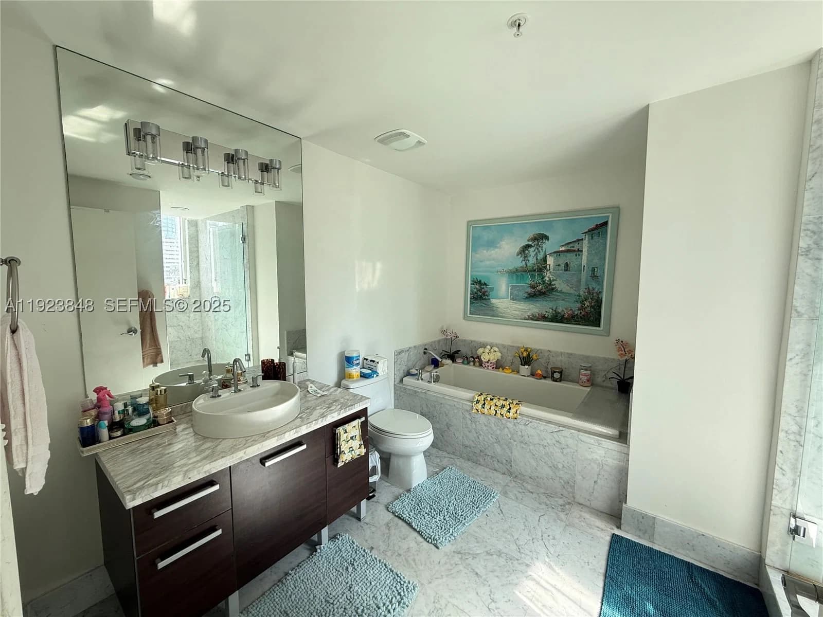 2-bedroom Condo — 253 2nd St #908, Miami, FL 33132