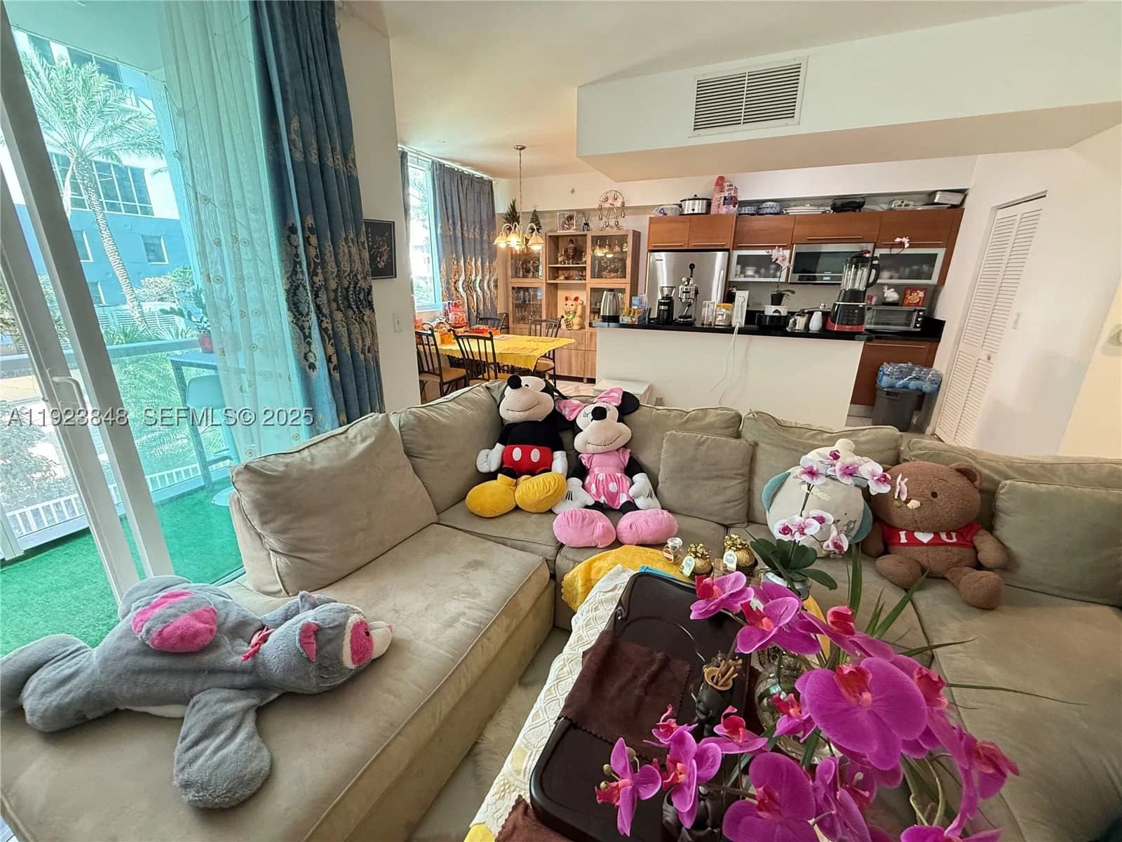 2-bedroom Condo — 253 2nd St #908, Miami, FL 33132