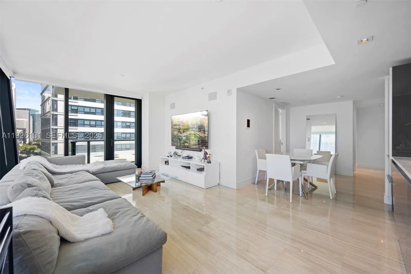 1+1 Condo — 1451 Brickell Ave #1106, Miami, FL 33131