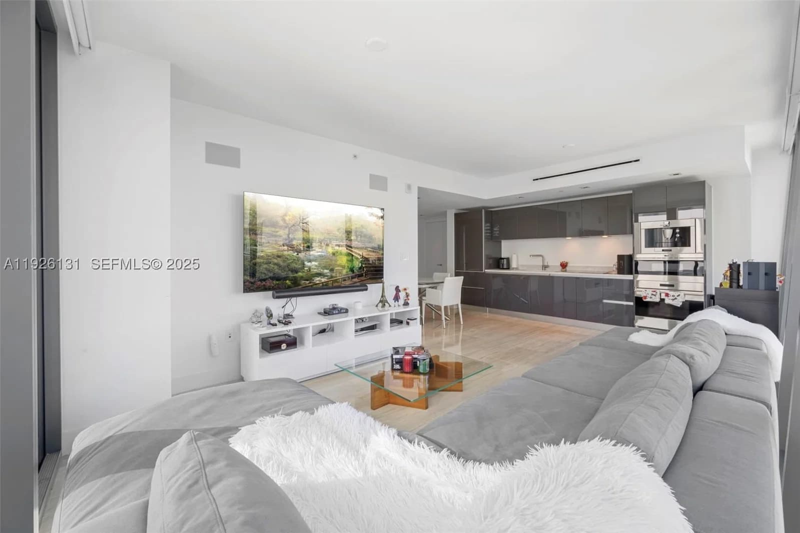 1+1 Condo — 1451 Brickell Ave #1106, Miami, FL 33131